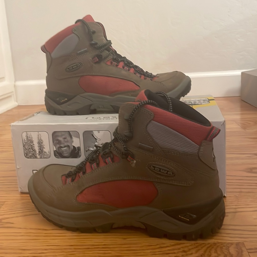 Lowa Kody GTX Mid Hiking Boots Size 8.5